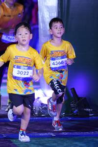 BIB: 3560, 3022, 4366
                            <button type="button" onclick="openModal(26227154)" class="btn btn-primary btn-sm float-right btn-popup" data-toggle="modal" data-target=".modal-high-quality">
                        <i class="fas fa-shopping-cart"></i> Add to Cart
                    </button>
                                            <button type="button" onclick="isThisMe(26227154, true)" class="btn btn-success btn-sm float-right btn-popup btn-isme hidden" data-toggle="tooltip" data-placement="bottom" title="นี่คือรูปของคุณใช่ไหม คลิกที่นี่เพื่อเอาเข้าอัลบั้ม">
                        <i class="fas fa-plus"></i> Add to album
                    </button>
                    <button type="button" onclick="isThisMe(26227154, false)" class="btn btn-warning btn-sm float-right btn-popup btn-isnotme hidden">
                        <i class="fas fa-ban"></i> Remove from album
                    </button>